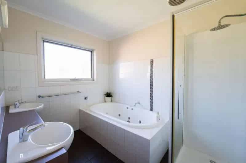 Rural property For Sale , 655, Princes Highway, Shire of Glenelg, Victoria