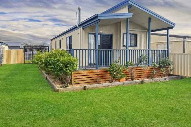 2-Bedroom Uralla Home - Ideal for Families and Investors