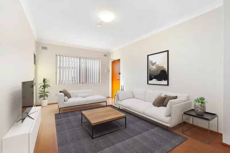 Lease Two Bedroom Unit in Marrickville with Modern Features