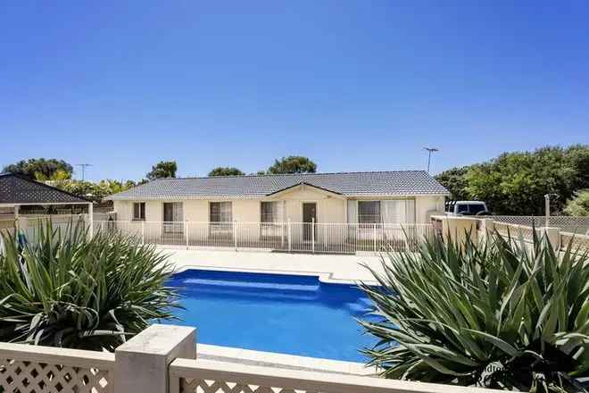 House For Sale in Geraldton, Western Australia