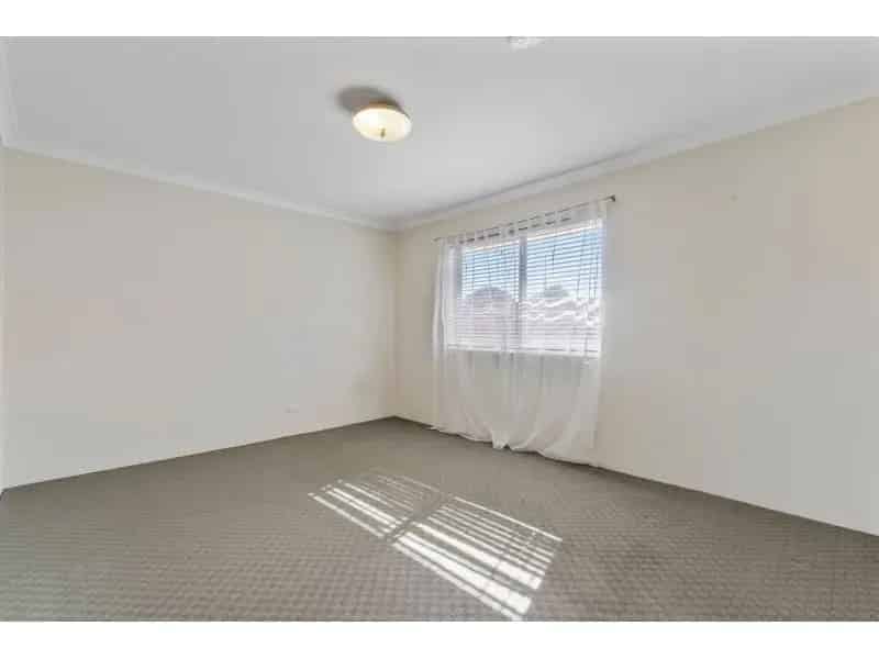 Versatile Living In Prime Greenslopes