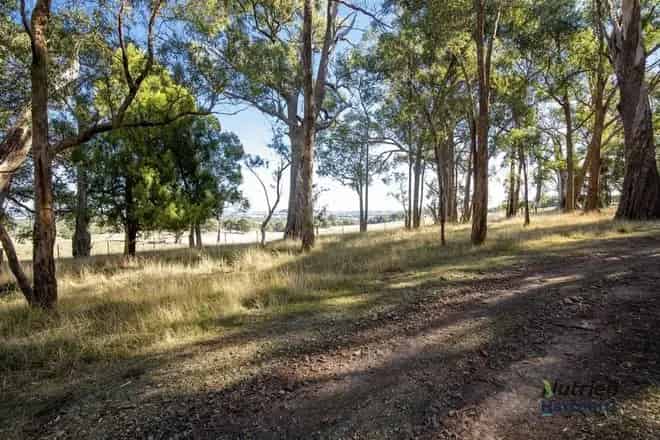 Land For Sale , Yea, Victoria