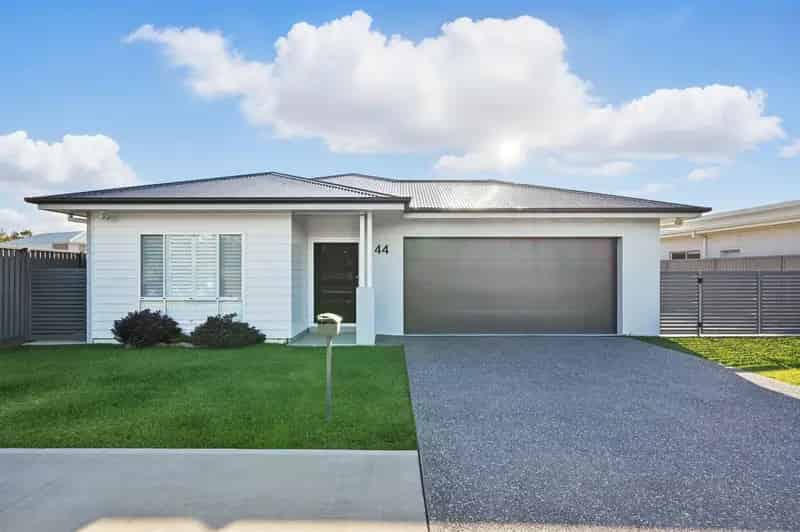 Real Estate For Lease - 44 Maize Parkway - Thrumster , NSW