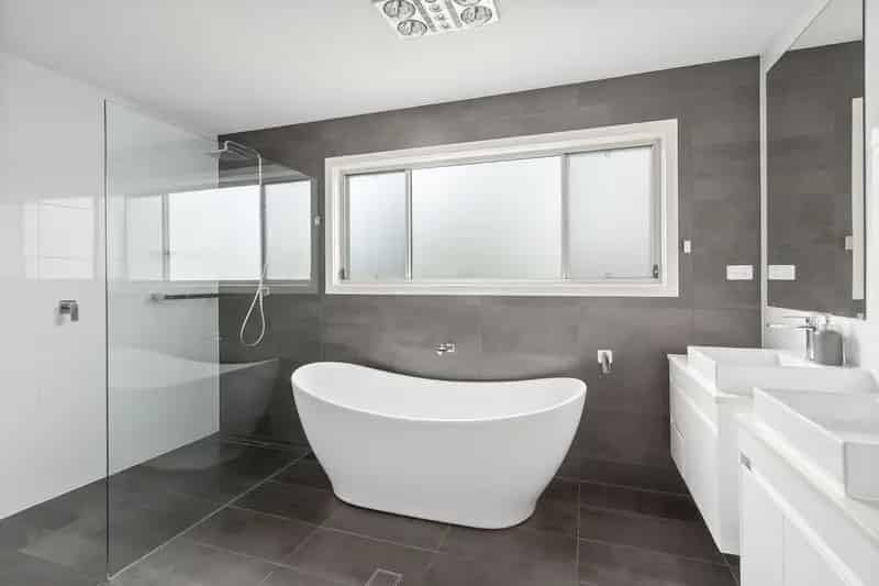 Duplex/Semi-detached For Sale - 20 George Fuller Drive, Figtree NSW 2525