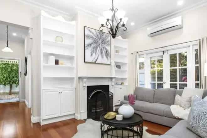 House For Sale , 63, Nepean Highway, Melbourne, Victoria
