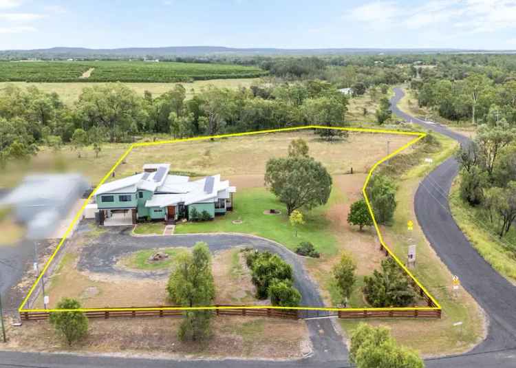 Buy Architecturally Designed Home on Acreage with 5 Bedrooms in Echidna Valley