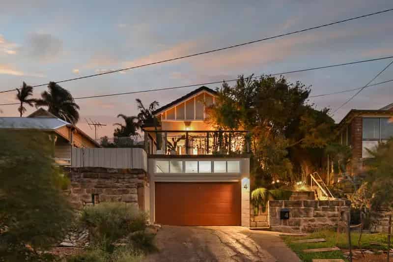 Beautifully transformed character bungalow by Banksia village