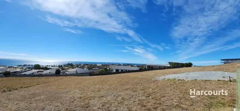 Land for Sale in Park Grove with Sensational Sea Views