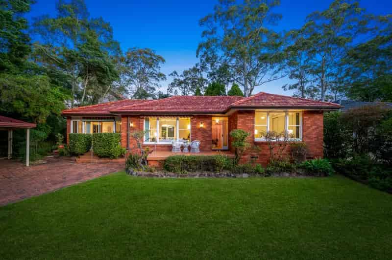 Real Estate For Sale - 17 Finlay Avenue - Beecroft , NSW