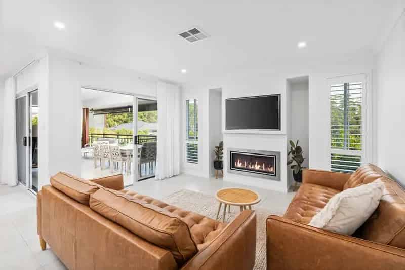 Real Estate For Sale - 6 Melalea Court - Berkeley Vale , NSW
