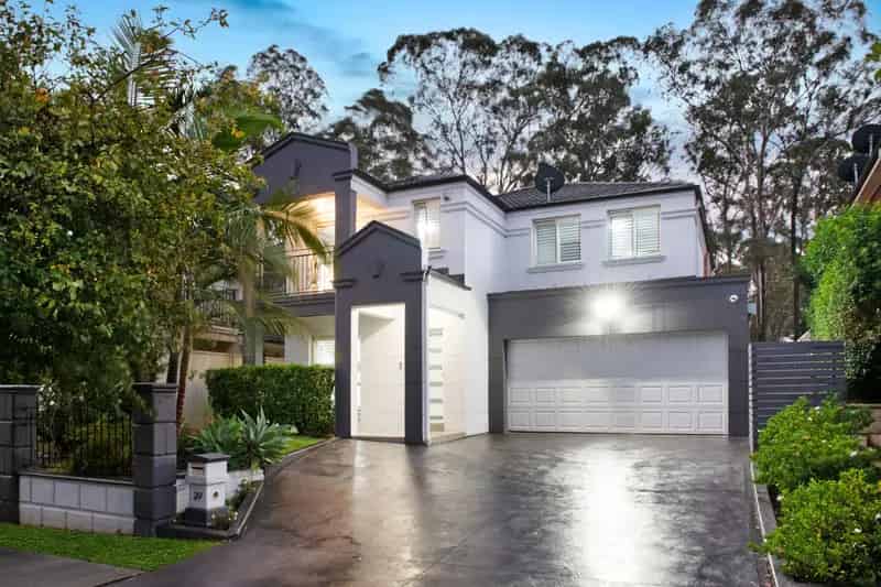 AUCTION ON-SITE Sunday 18th May 2pm