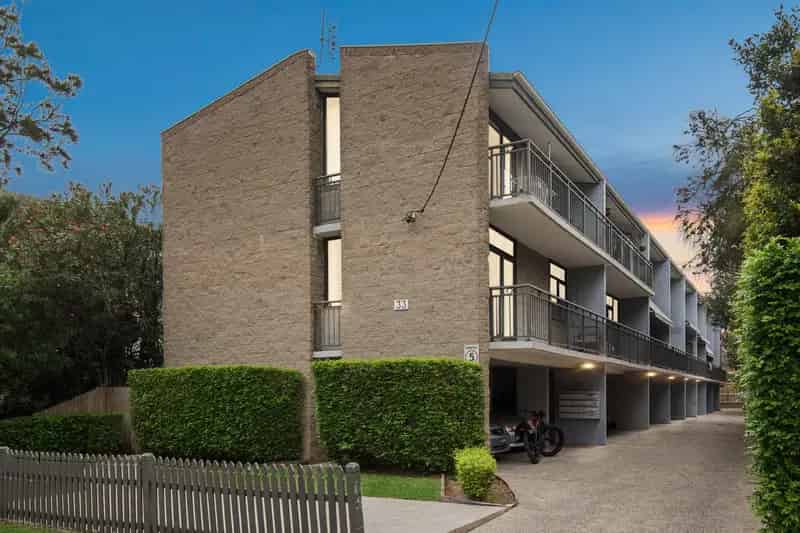 Real Estate For Lease - 1/33 Seabeach Avenue - Mona Vale , NSW