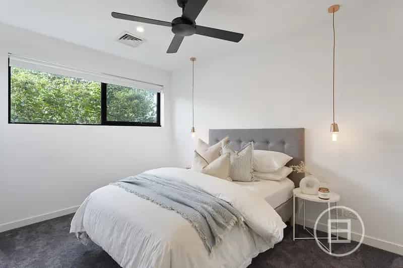 Buy House Port Melbourne with Modern Design and 3 Bedrooms 3 Bathrooms