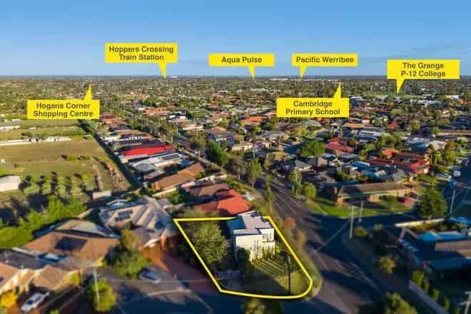 House For Sale , 13, Eyre Close, Melbourne, Victoria