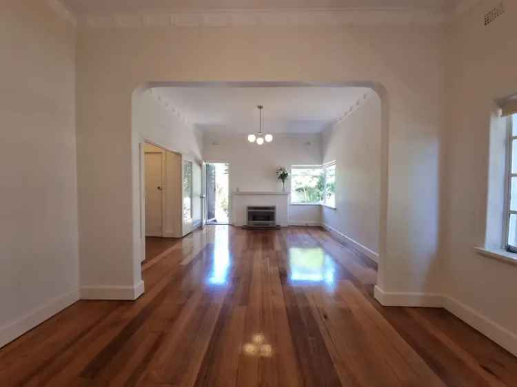 2 Bed Apartment near Caulfield Park Caulfield North VIC