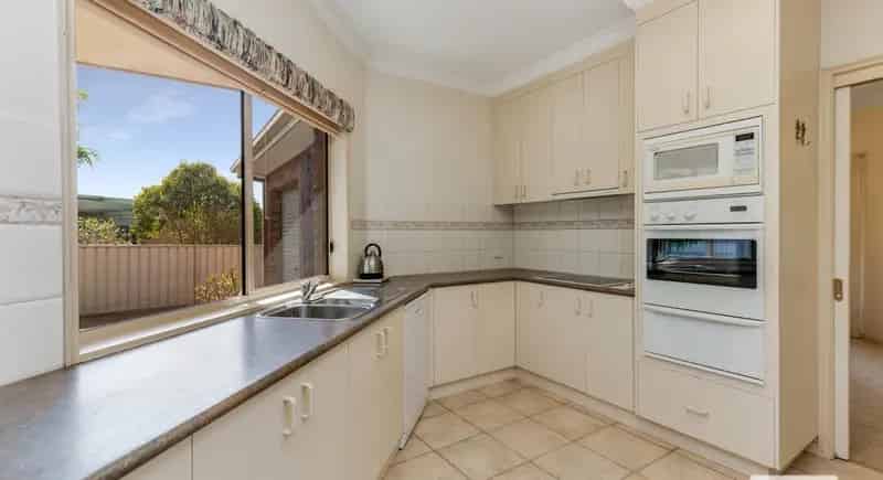 House For Rent , 208, MacKenzie Street West, Bendigo, Victoria