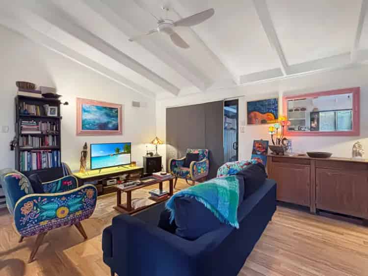 Deposit Pending - $750 Per Week - Contemporary Living - Private Outdoor Entertaining