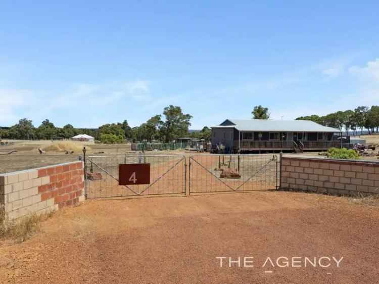 Wundowie Semi-Rural Lifestyle Property 3 Beds 2 Baths 3.2 Acres