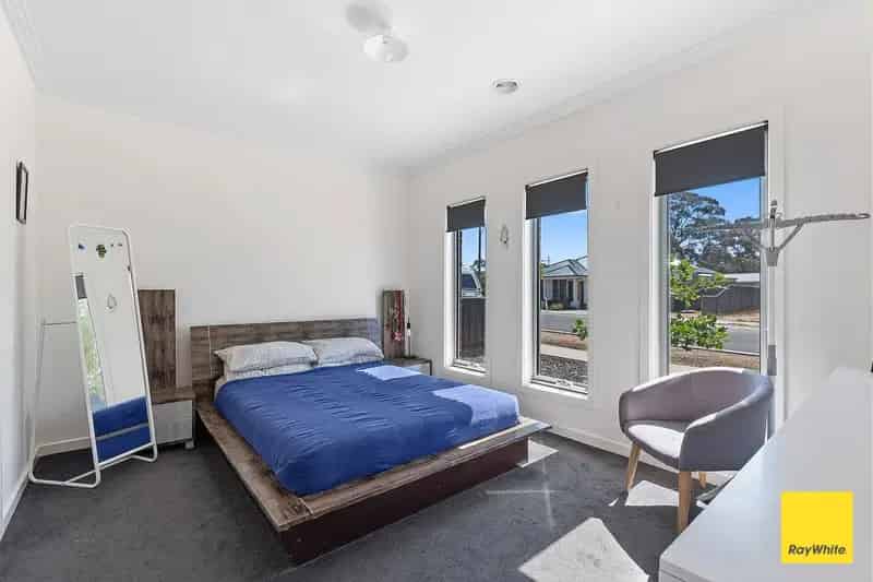 Charming 3 Bedroom Family Home!