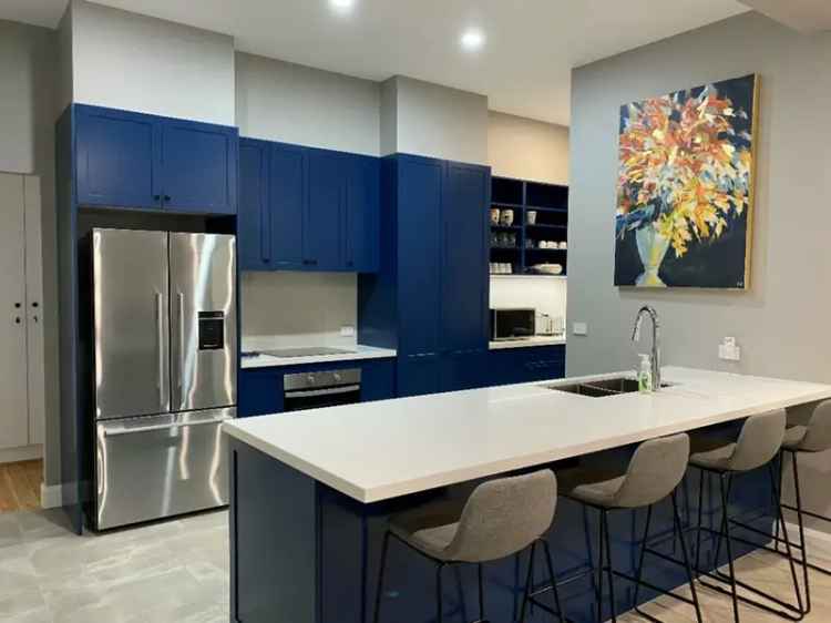 Rent stylish renovated house in Echuca with 3 bedrooms and modern features