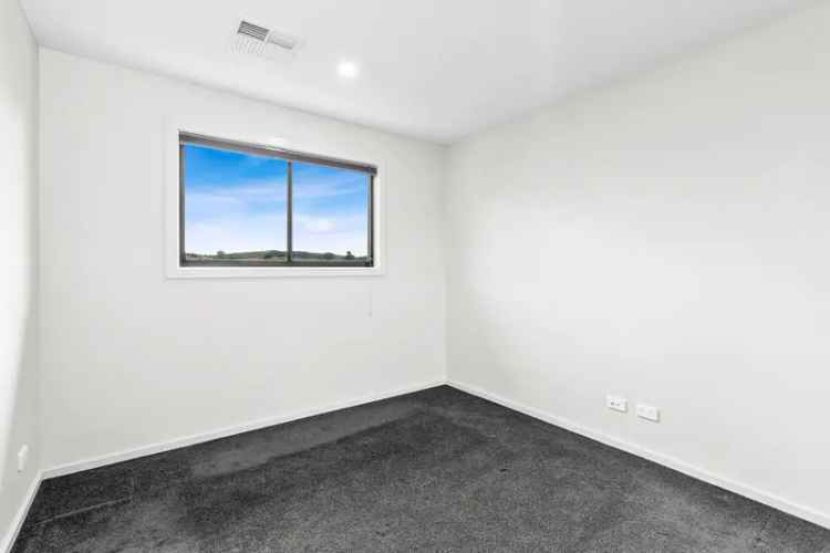  For Rent in District of Gungahlin, Australian Capital Territory