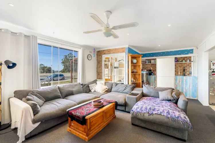  For Sale in 81, Main Road, Hobart, Tasmania