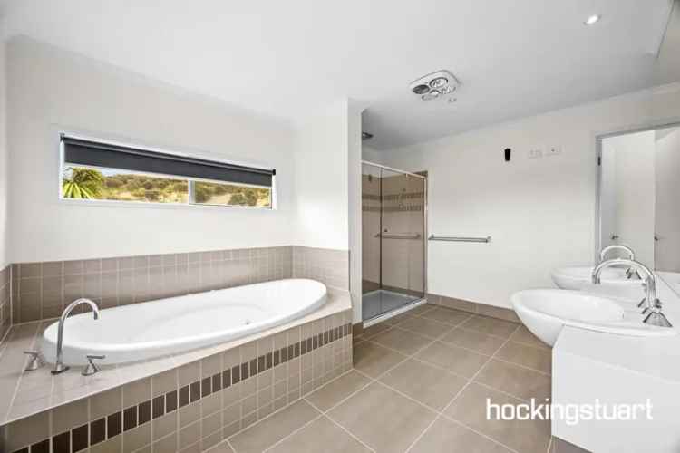 House For Sale in Melbourne, Victoria