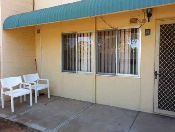 Rent Furnished Townhouse with Modern Furnishings in a Convenient Location