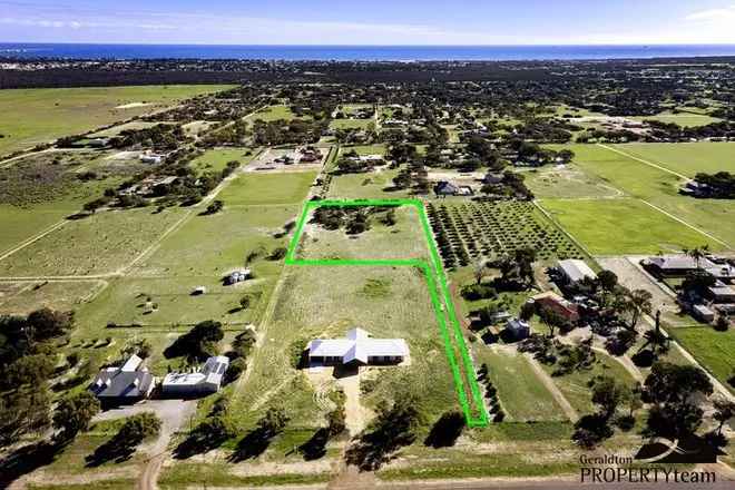 Land For Sale in Geraldton, Western Australia