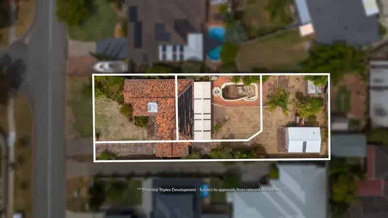 House For Sale - 67 Braibrise Road, Wilson WA 6107