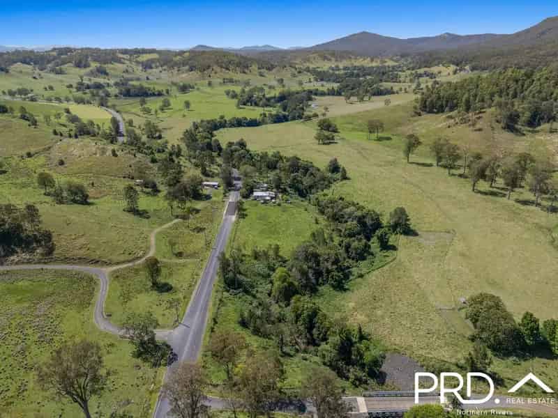 Small Acreage in Sought-After Location