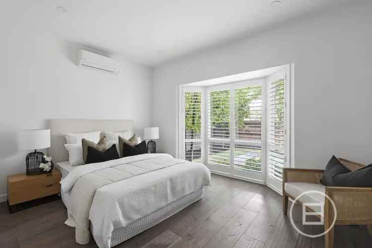 House For Sale in 14, Bourke Street, Melbourne, Victoria