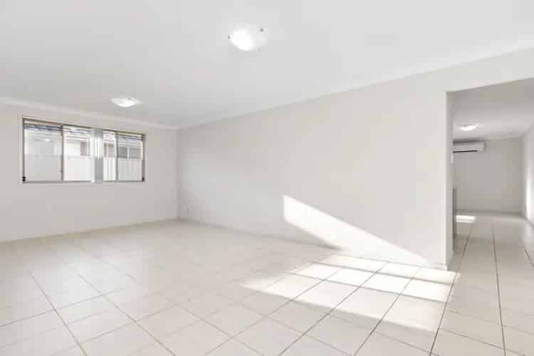 Real Estate For Lease - 9 Kelowna Avenue - Morisset , NSW