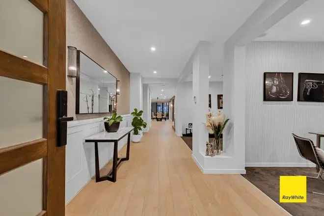 House For Sale in Melbourne, Victoria