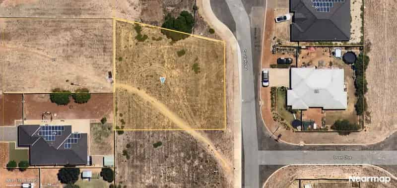 Buy Residential Lot in Alexander Parklands with Duplex Zoning