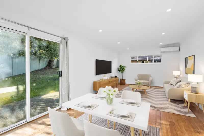 Lease 4 Bedroom Home in Dapto with Modern Amenities