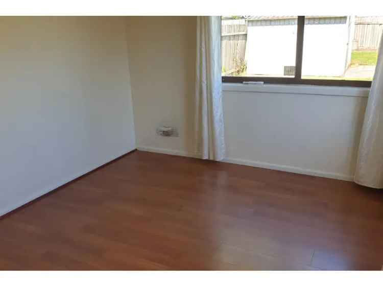 Rare Find! Fenced 3Br House + 1Br Flat + Huge Lug. Ac, Gas, Wood Floors. Walk To Blacktown West Public.