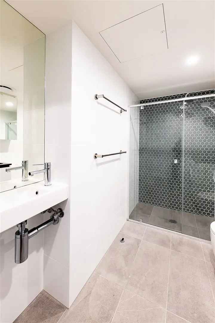 Rent Furnished Studio Apartment Adelaide City West Near UniSA