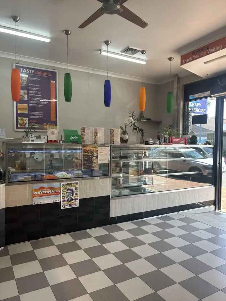 Buy takeaway shop in Umina Beach with prime location and established clientele