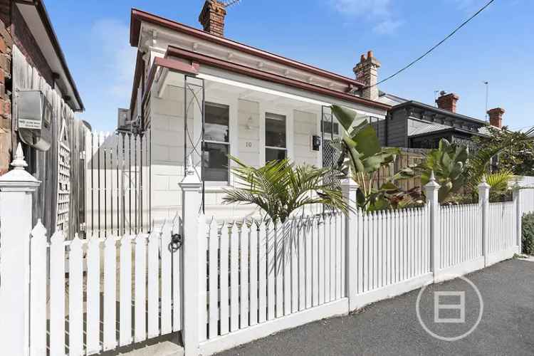 House For Sale in Melbourne, Victoria