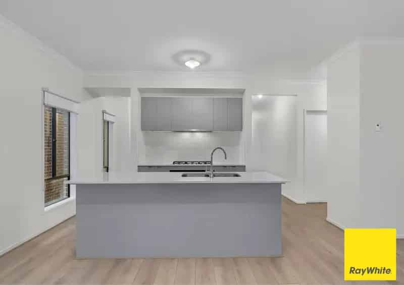 Stylish Double-Storey Family Haven in Prime Melton South Location!