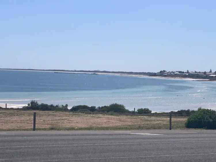 Sensational seaviews down the coast at Port Hughes Beachfront