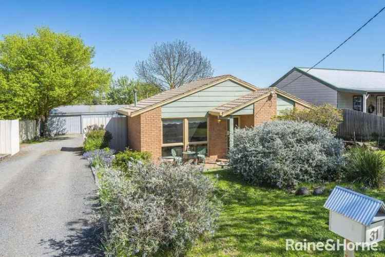 House For Sale in Kyneton, Victoria