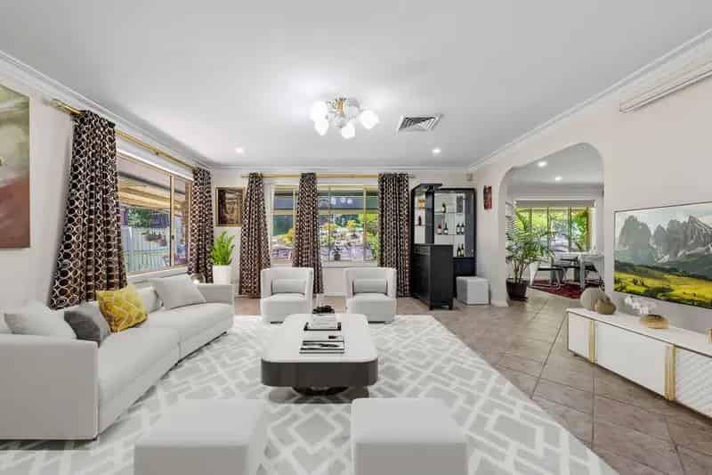 Lease Family Home in Cherrybrook with Modern Interiors and Outdoor Space