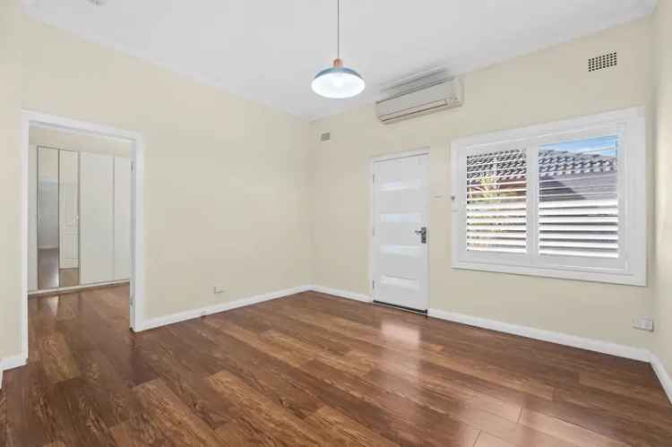 Lease 2 Bedroom Semi Home in Hurstville with Modern Features