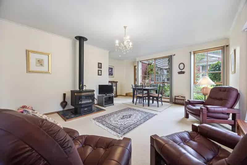 Well Appointed Family Home in Ballarat East!