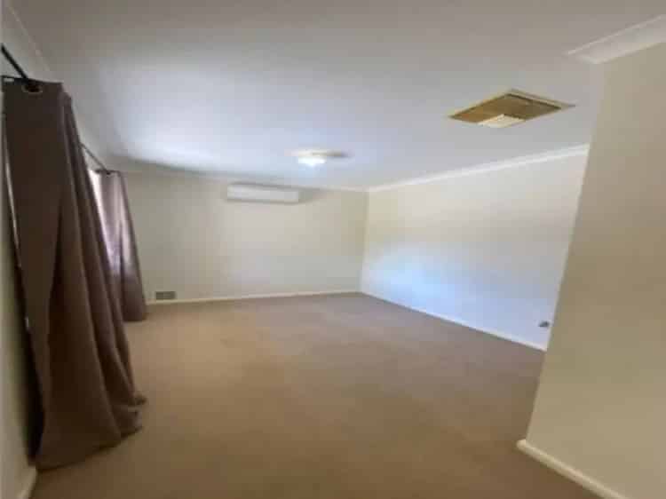 7 Buckton Place, Australind WA 6233 - House For Lease