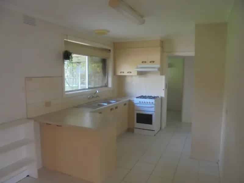 4 Morton Street, Clayton VIC 3168 - House For Lease