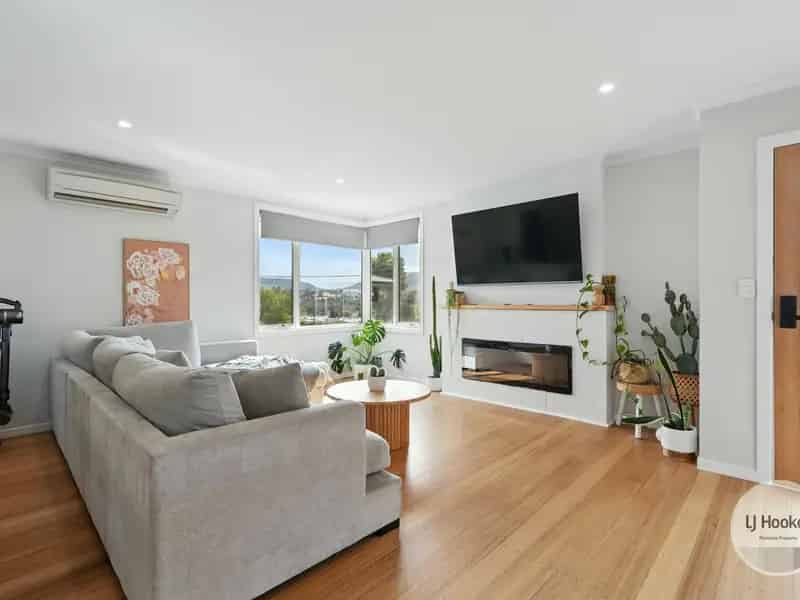 House For Sale , 32, Coobar Road, Hobart, Tasmania