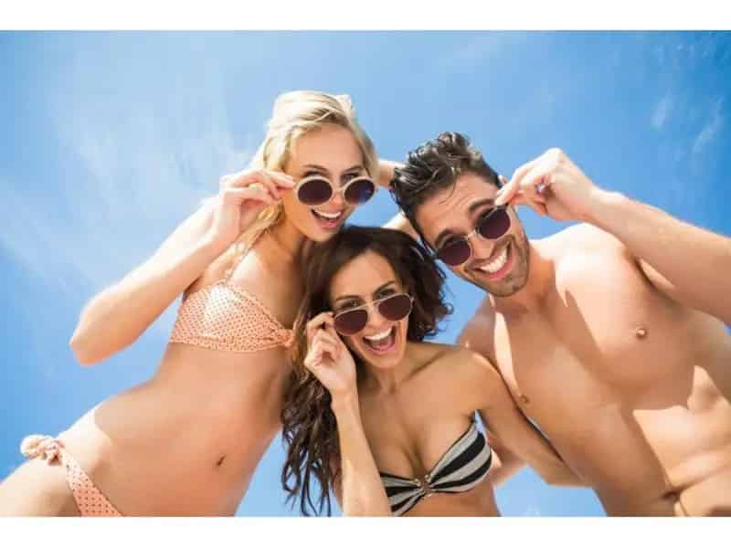 21242 Profitable Surf Shop in Mission Beach
